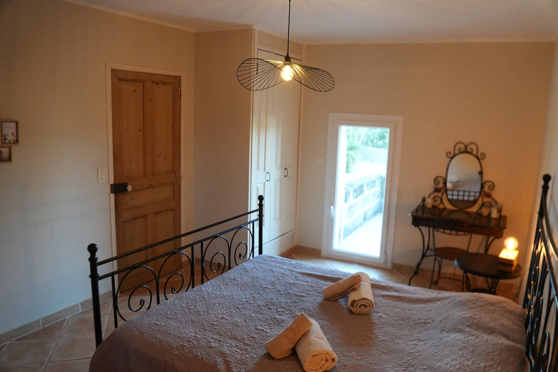 Chambre communicante A2 — 2e étage — 1 lit double, mas familial près d'Uzès