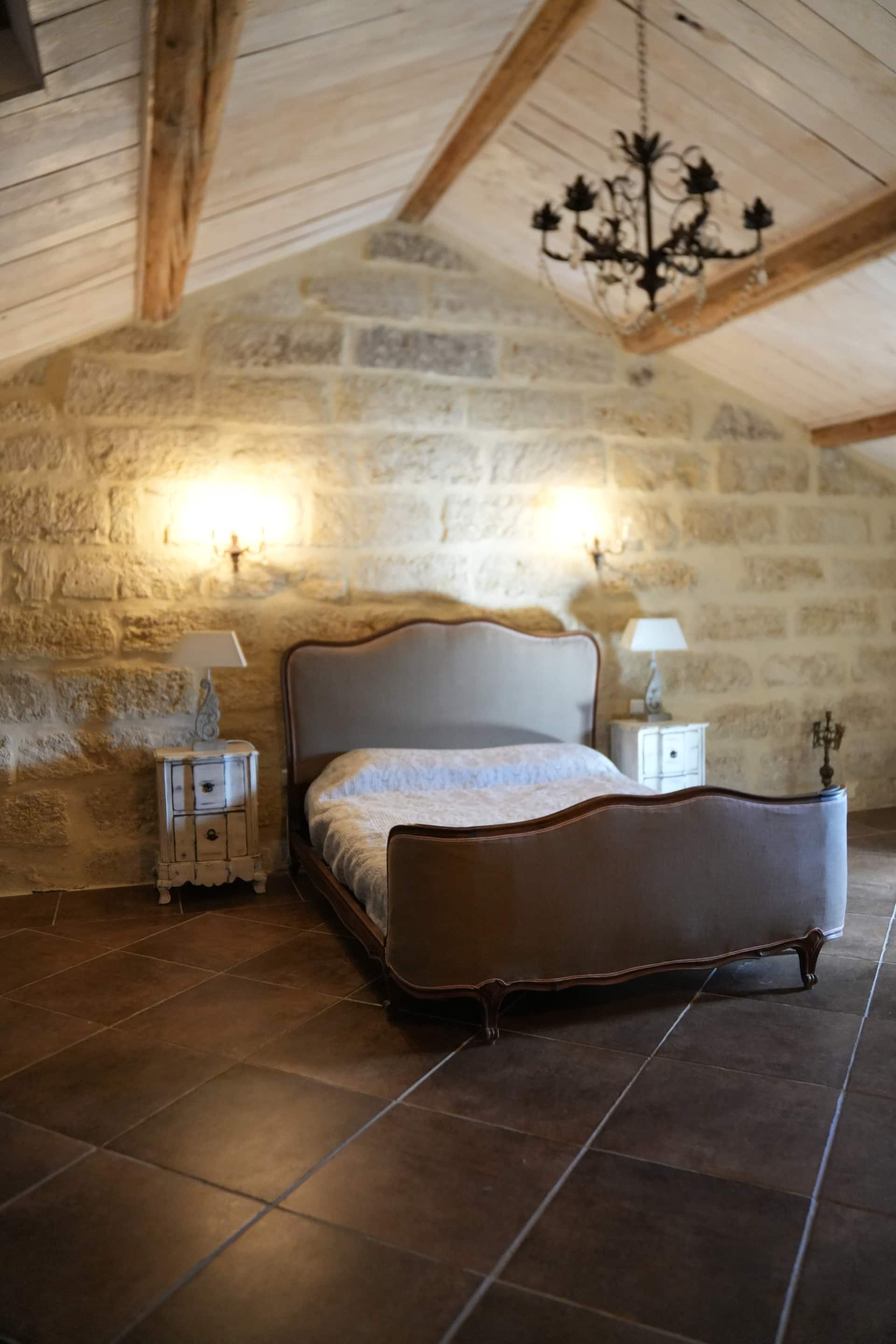 Chambre communicante B2 — 2e étage — 1 lit double, mas familial près d'Uzès